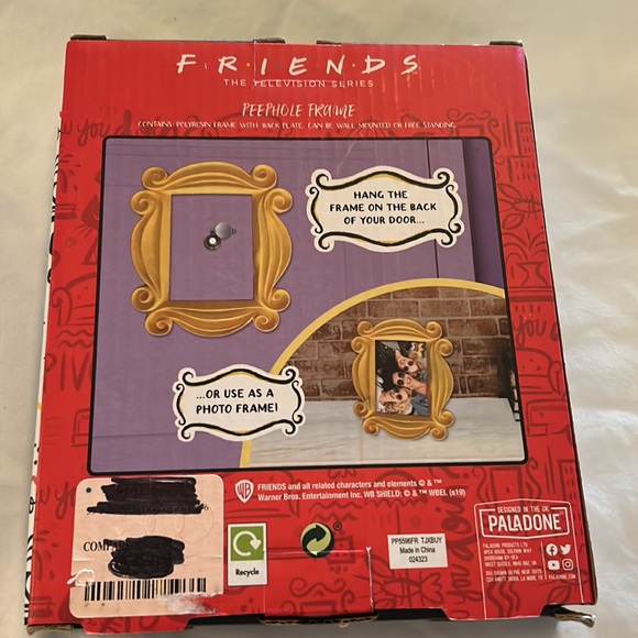 Friends Yellow Peephole Frame NEW IN BOX Paladone Products TV Show Monica Door - Picture 2 of 4